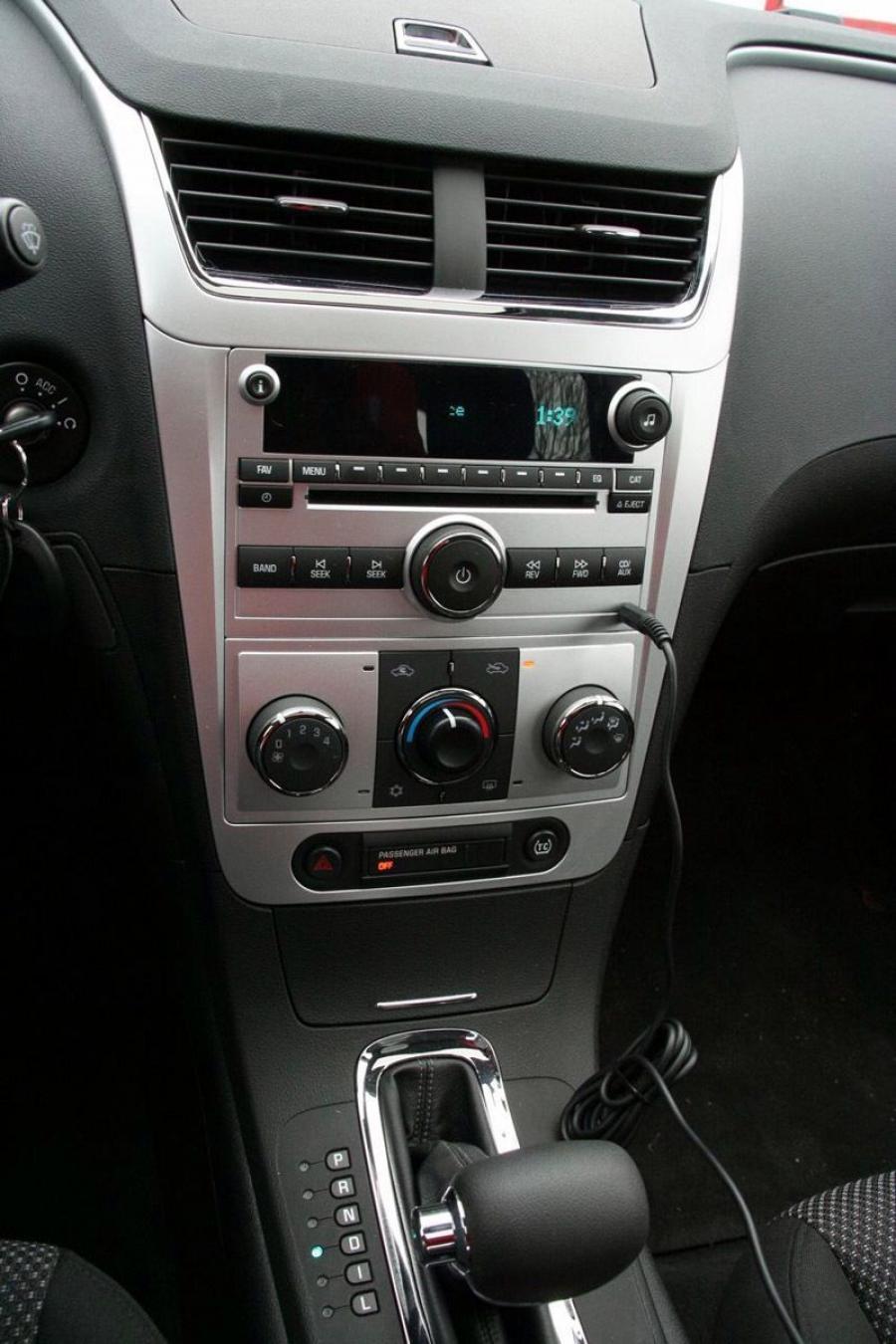  Chevrolet Malibu LT 2008 года  (фото 18 из 49)